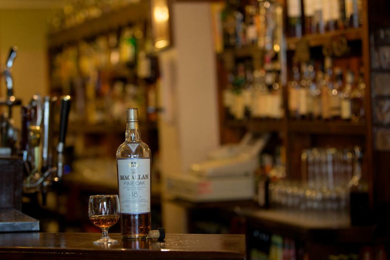 Danagher'S Hotel 콩 외부 사진